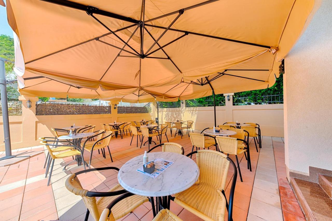 Hotel Dana Canj Ngoại thất bức ảnh