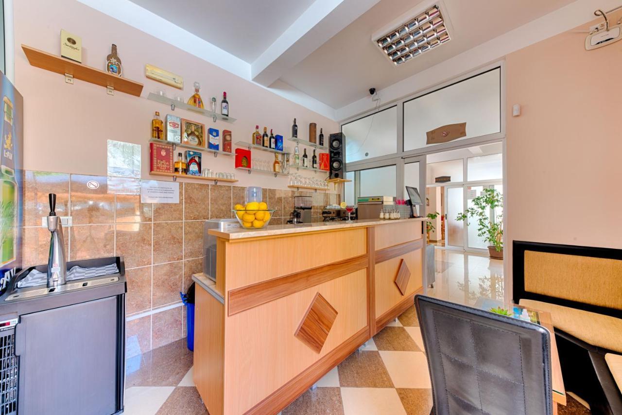 Hotel Dana Canj Ngoại thất bức ảnh