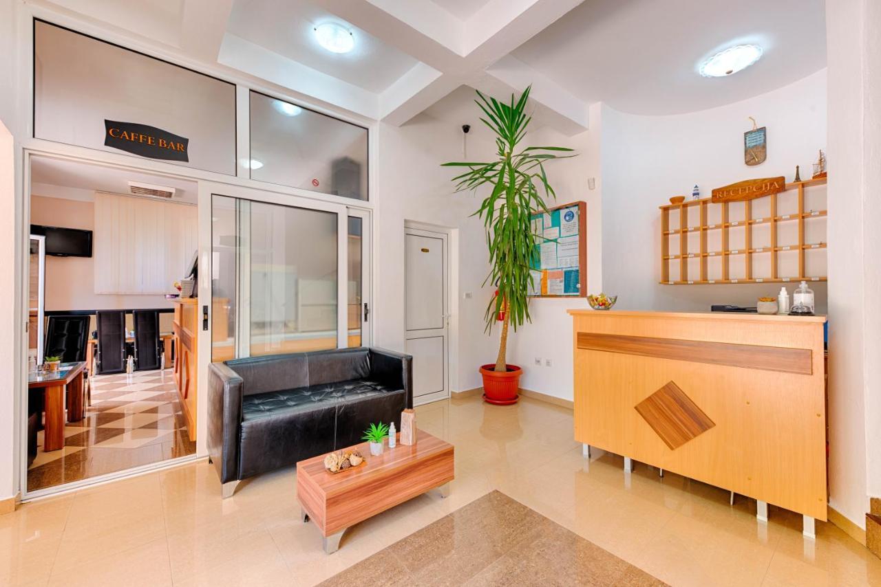 Hotel Dana Canj Ngoại thất bức ảnh