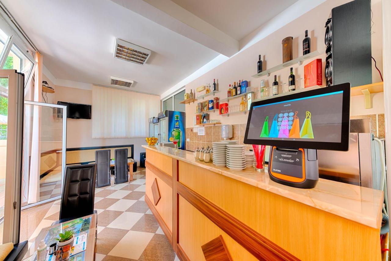 Hotel Dana Canj Ngoại thất bức ảnh