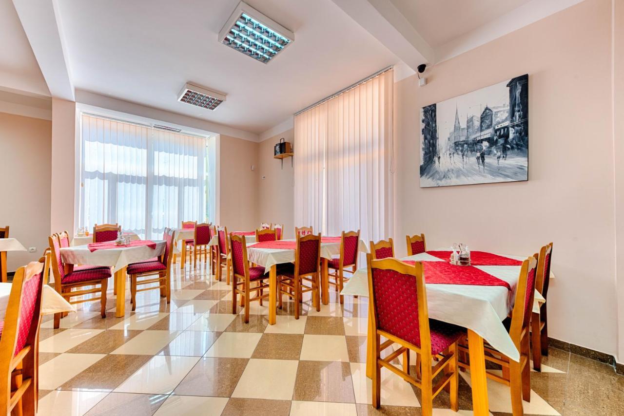 Hotel Dana Canj Ngoại thất bức ảnh