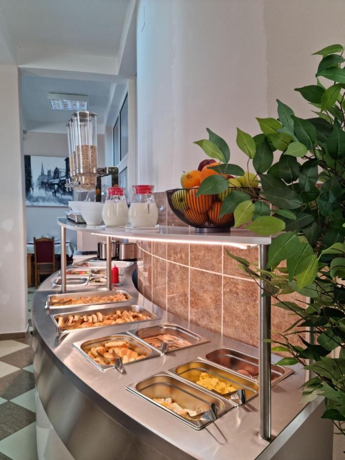 Hotel Dana Canj Ngoại thất bức ảnh