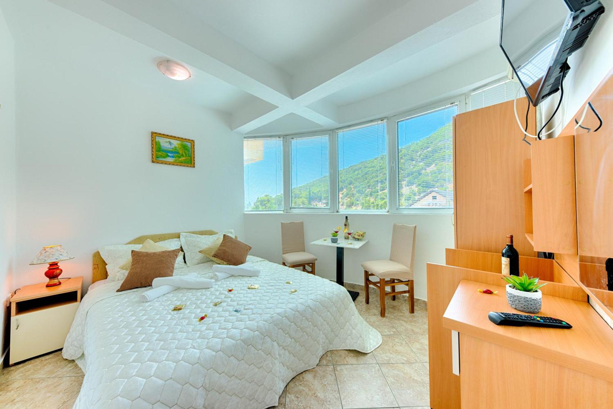 Hotel Dana Canj Ngoại thất bức ảnh