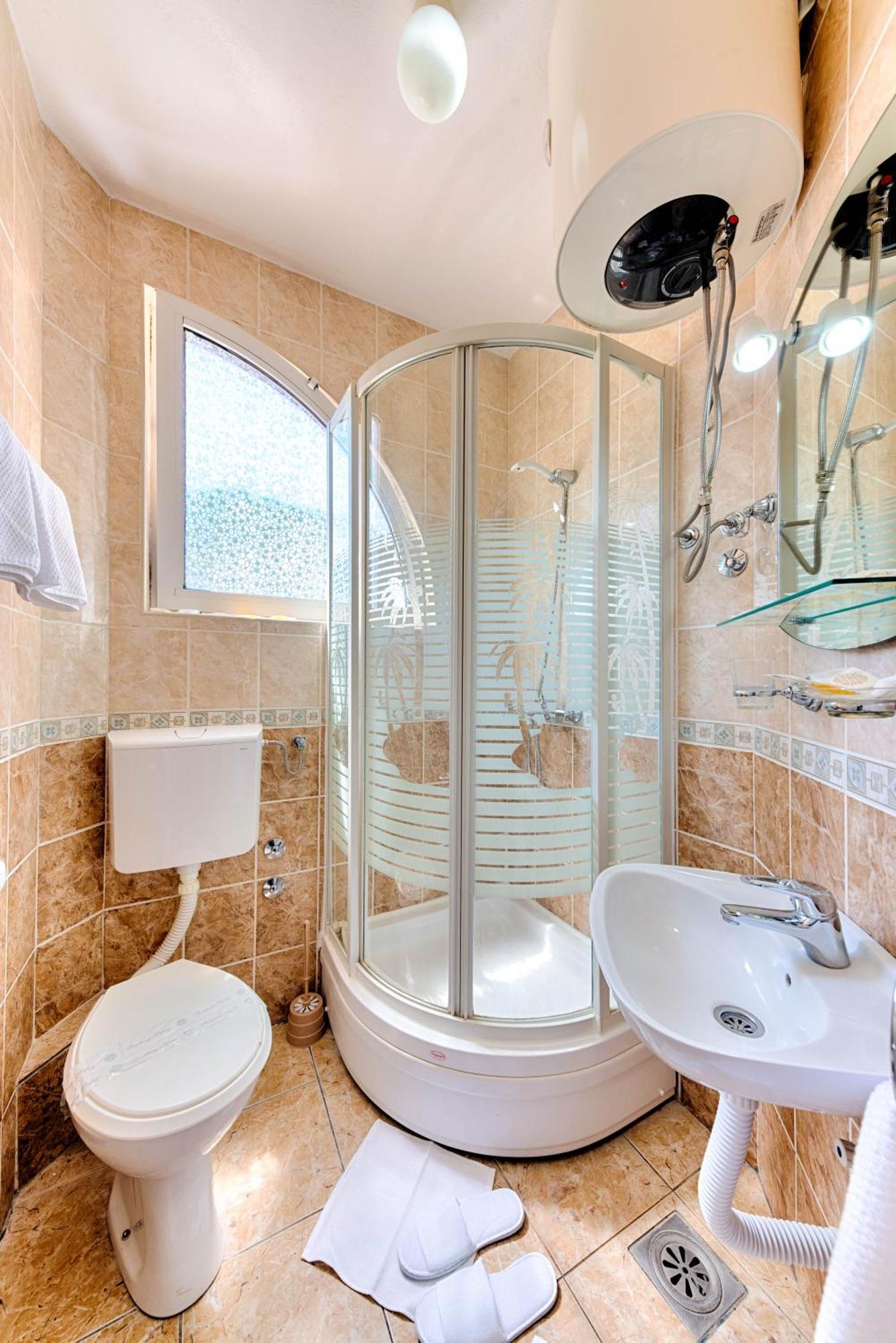 Hotel Dana Canj Ngoại thất bức ảnh